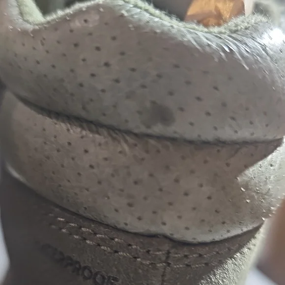 Sorel Women's Green and Pink  Boots - Picture 7 of 8